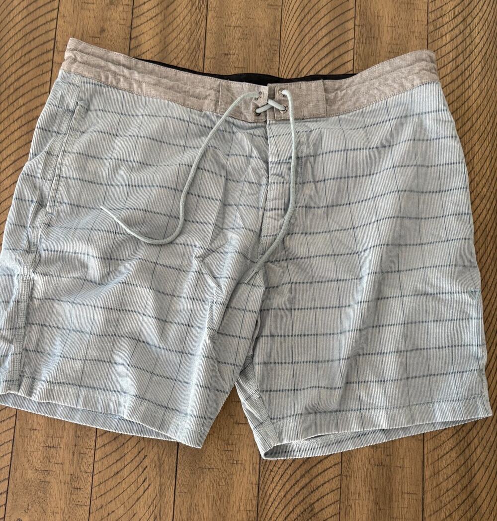 Vissla Men's Walk Shorts Corduroy Size XL 35-36 Blue Plaid Surf Pocket